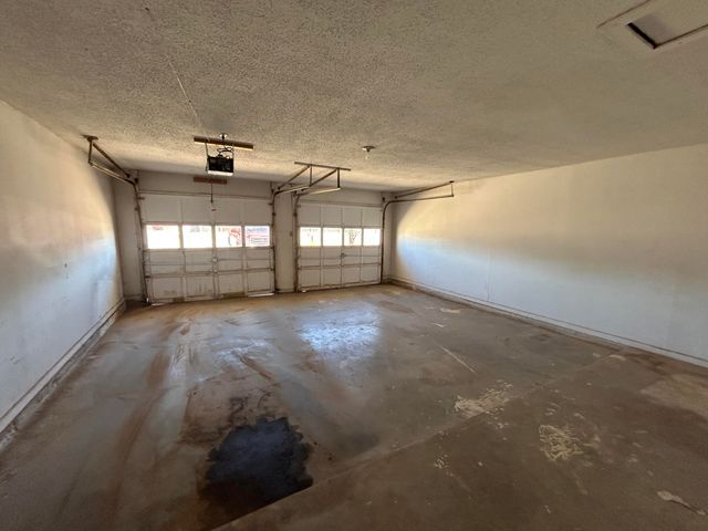 1926 Avenue H, Levelland, TX 79336