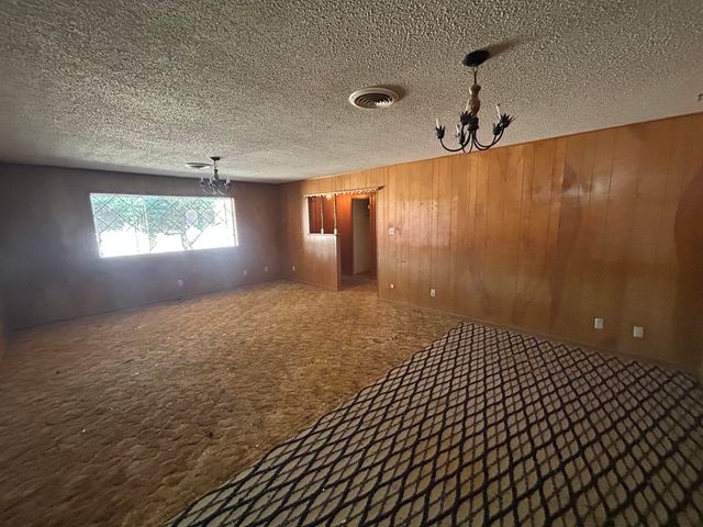 1926 Avenue H, Levelland, TX 79336