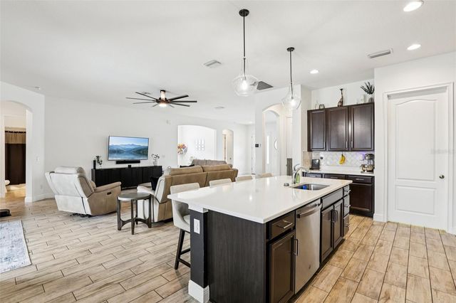 4026 SALIDA DELSOL DRIVE, Sun City Center, FL 33573