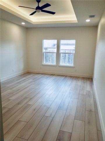 6718 La Salle Dr, Corpus Christi, TX 78414