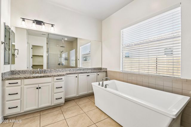 6138 S GRANITE Street, Gilbert, AZ 85298