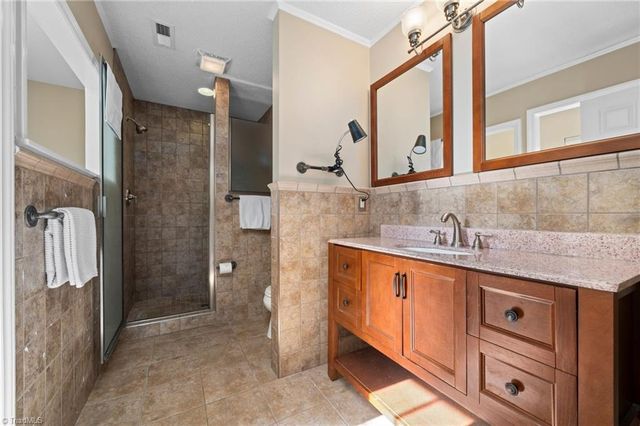 1235 Collegian Terrace, Winston-salem, NC 27106