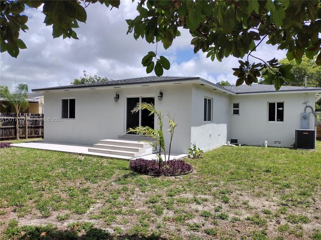 300 S Biscayne River Drive, Miami, FL 33169