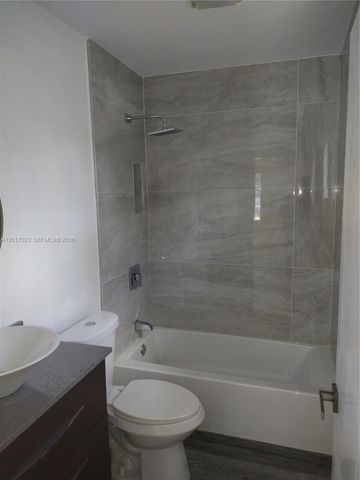 300 S Biscayne River Drive, Miami, FL 33169