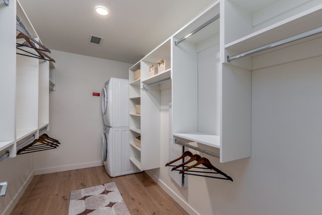 1212 Demonbreun St A9, Nashville, TN 37203