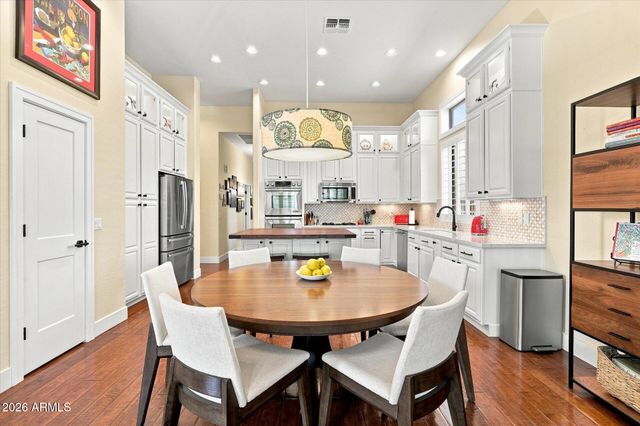 7963 E SUGARLOAF Circle, Mesa, AZ 85207