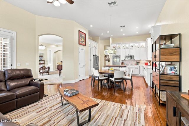 7963 E SUGARLOAF Circle, Mesa, AZ 85207