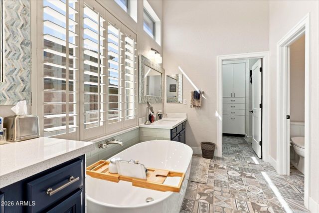 7963 E SUGARLOAF Circle, Mesa, AZ 85207