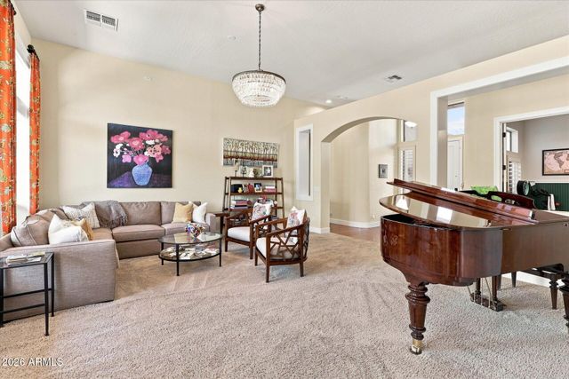 7963 E SUGARLOAF Circle, Mesa, AZ 85207