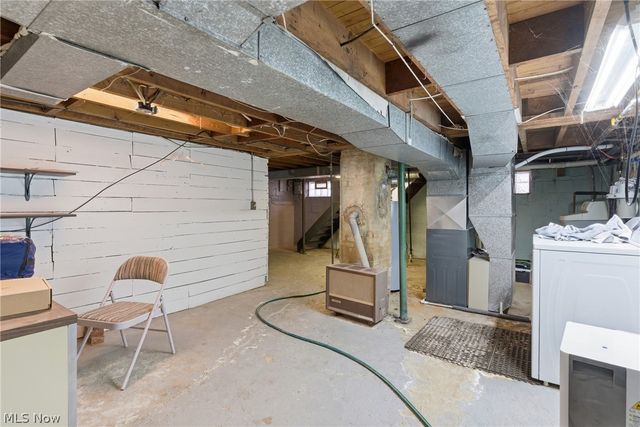 6291 Downs Road NW, Warren, OH 44481