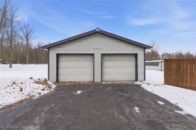 6291 Downs Road NW, Warren, OH 44481