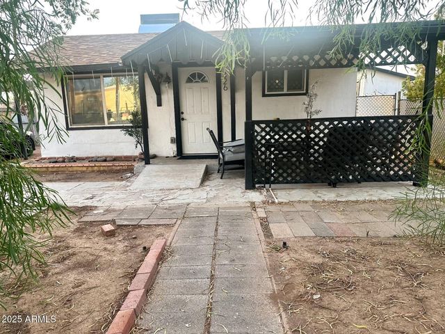 326 N 39TH Drive N, Phoenix, AZ 85009