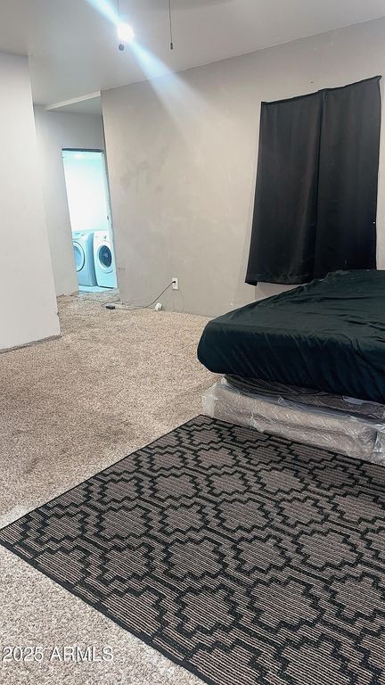 Image 15 of property listing at 326 N 39TH Drive N, Phoenix, AZ 85009