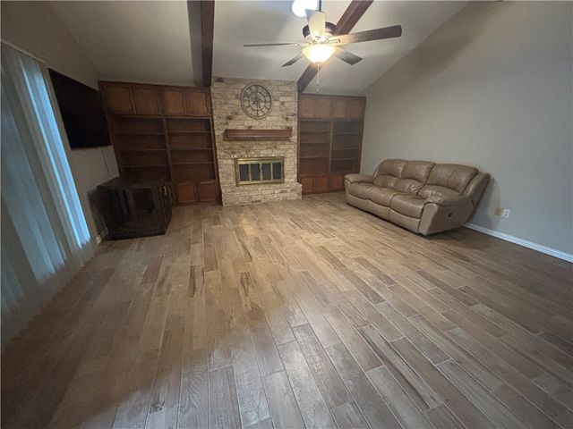 4957 Shadowbend Dr, Corpus Christi, TX 78413