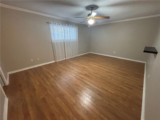 4957 Shadowbend Dr, Corpus Christi, TX 78413