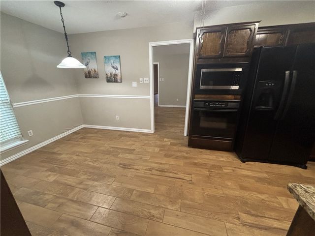 4957 Shadowbend Dr, Corpus Christi, TX 78413