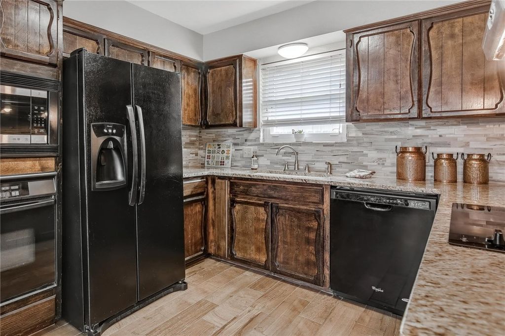 4957 Shadowbend Dr, Corpus Christi, TX 78413 — photo 4