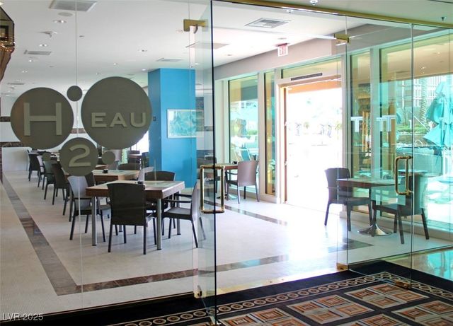 2000 North Fashion Show Drive 4302, Las Vegas, NV 89109