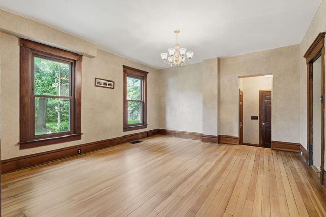 484 County Line Road W, Westerville, OH 43082