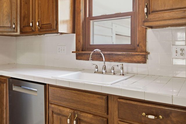 484 County Line Road W, Westerville, OH 43082