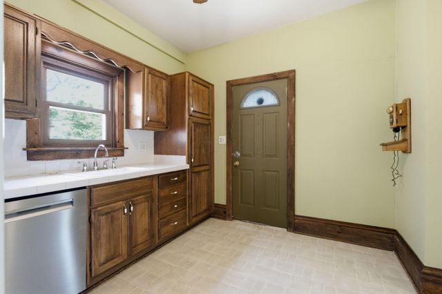 484 County Line Road W, Westerville, OH 43082