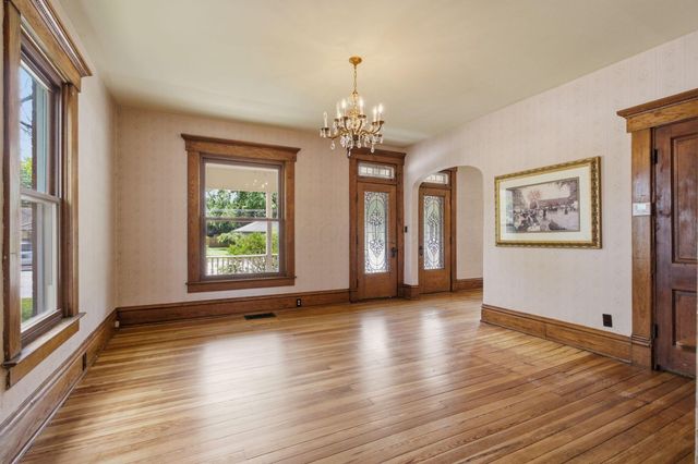 484 County Line Road W, Westerville, OH 43082