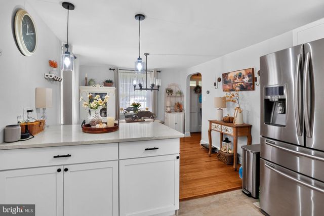 1214 PROVIDENCE RD, Springfield, PA 19064