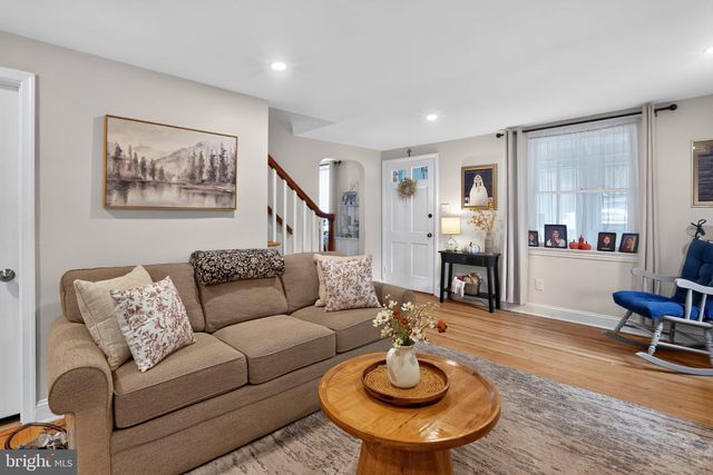1214 PROVIDENCE RD, Springfield, PA 19064
