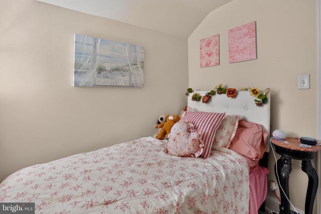 1214 PROVIDENCE RD, Springfield, PA 19064