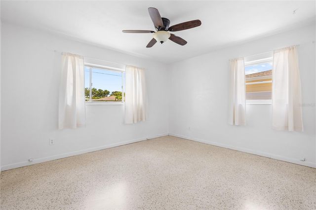 4992 99TH WAY N, St Petersburg, FL 33708