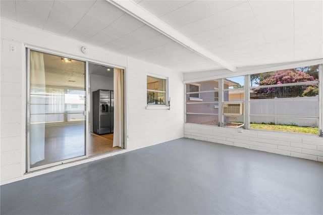 4992 99TH WAY N, St Petersburg, FL 33708