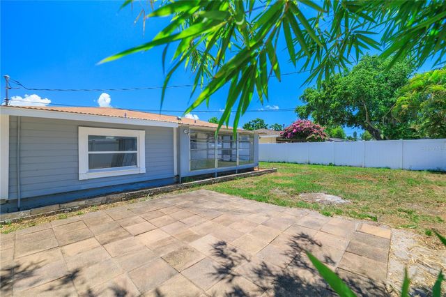 4992 99TH WAY N, St Petersburg, FL 33708