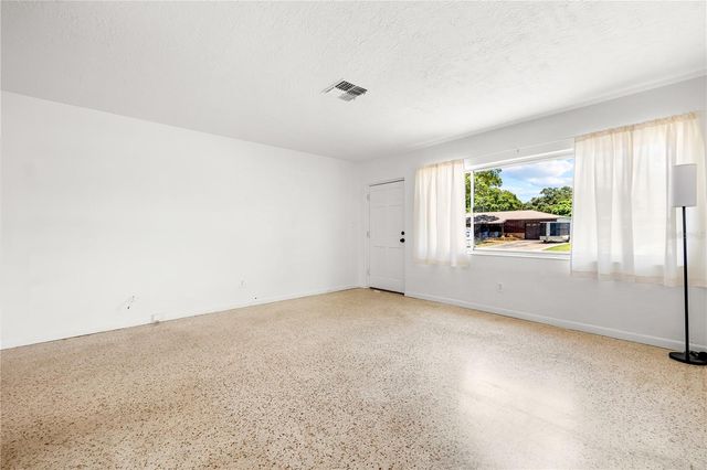 4992 99TH WAY N, St Petersburg, FL 33708