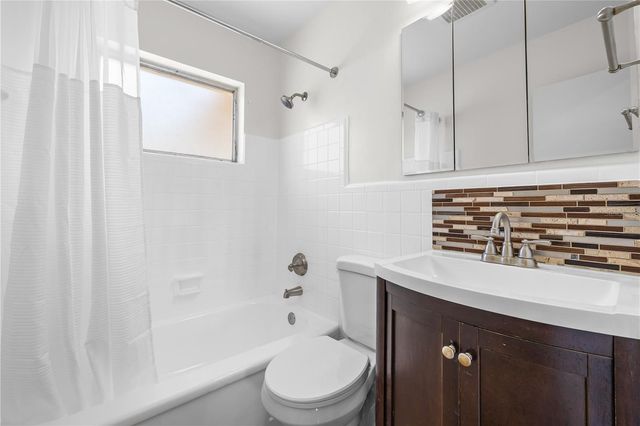 4992 99TH WAY N, St Petersburg, FL 33708