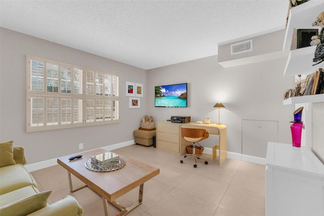 4402 Martinique Court K2, Coconut Creek, FL 33066