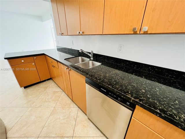 946 Bay Drive 7, Miami Beach, FL 33141