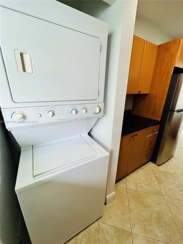 946 Bay Drive 7, Miami Beach, FL 33141