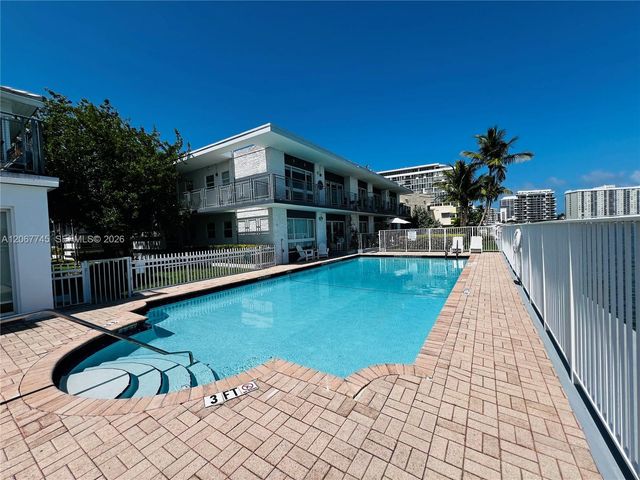 946 Bay Drive 7, Miami Beach, FL 33141