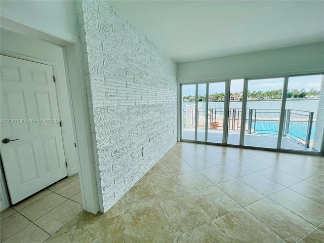 946 Bay Drive 7, Miami Beach, FL 33141