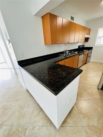 946 Bay Drive 7, Miami Beach, FL 33141