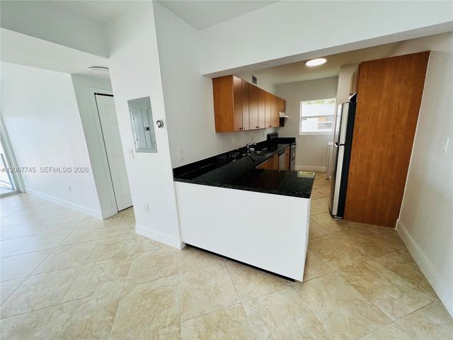 946 Bay Drive 7, Miami Beach, FL 33141