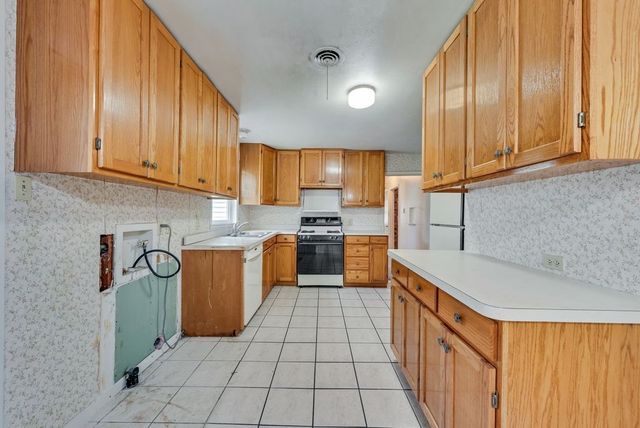2219 Morgan Street, Irving, TX 75062