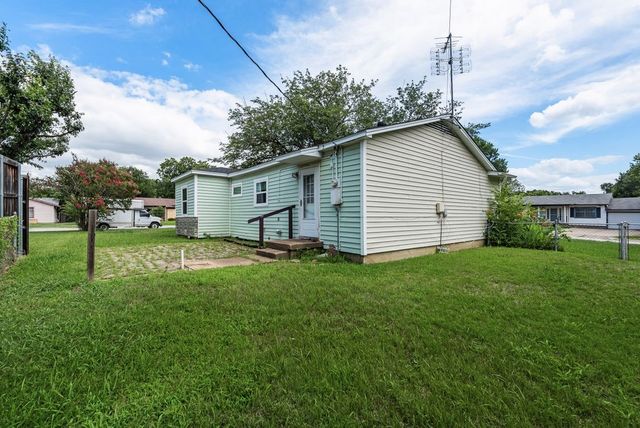 2219 Morgan Street, Irving, TX 75062
