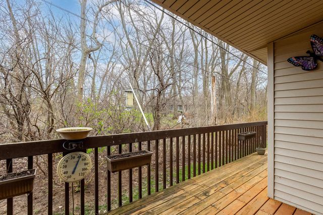 1208 35th Street Drive M, Moline, IL 61265