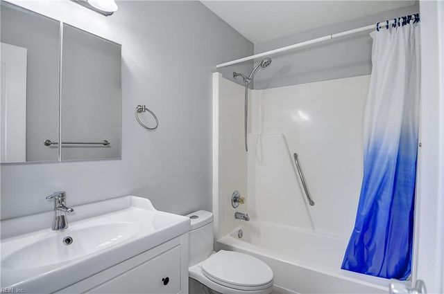 1326 W Ocean View Ave Apt B, Norfolk, VA 23503