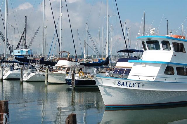 1326 W Ocean View Ave Apt B, Norfolk, VA 23503