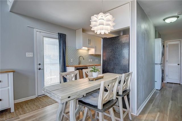 1326 W Ocean View Ave Apt B, Norfolk, VA 23503