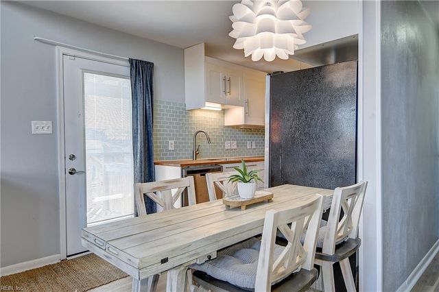 1326 W Ocean View Ave Apt B, Norfolk, VA 23503