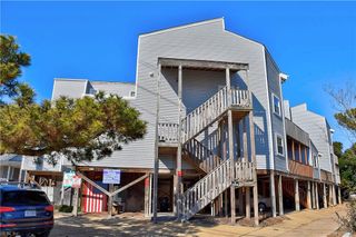 1326 W Ocean View Ave Apt B, Norfolk, VA 23503