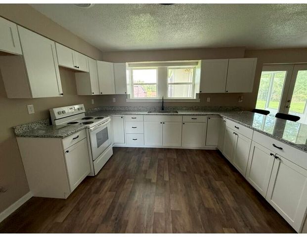 395 Price Circle, Spring City, TN 37381